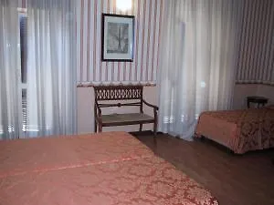 Hotel Aquarium Rome 2*,  Italy